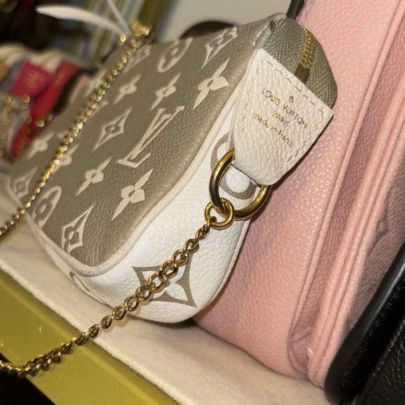 louis vuitton color block empreinte mini pochette - Picture 6 of 11